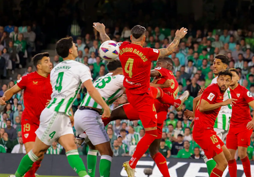 Derbi Betis - Sevilla: resumen, goles y ruedas de prensa del partido de LaLiga EA Sports 2023-2024