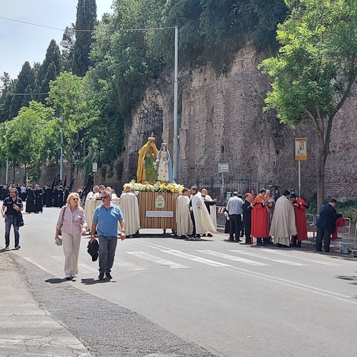 Directo | La Esperanza se encierra y se despide de Roma tras la Gran Procesión
