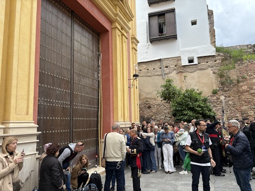 Directo| Penas, Rescate, Sentencia y Humillación suspenden sus salidas y el Rocío y Nueva Esperanza se vuelven