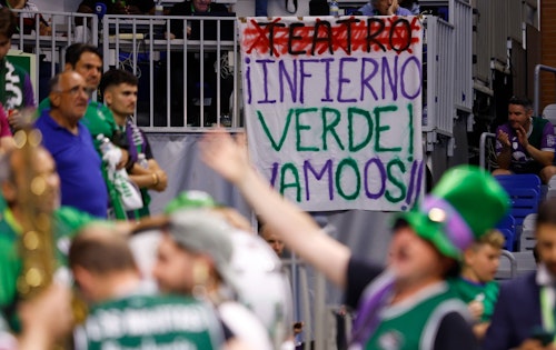 El Unicaja se jugará en Murcia la única vida que le queda (83-101)