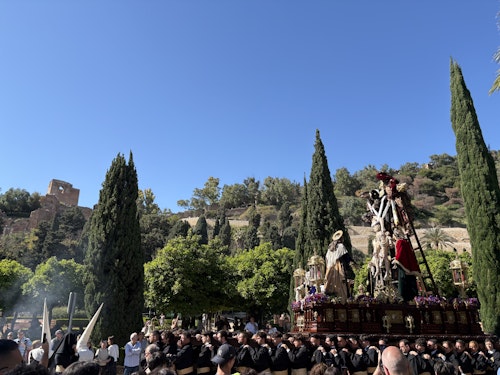 Directo | Servitas completa un Viernes Santo en todo su esplendor