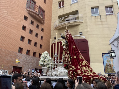 Directo | Traslados y procesiones del Sábado de Pasión en Málaga 2025