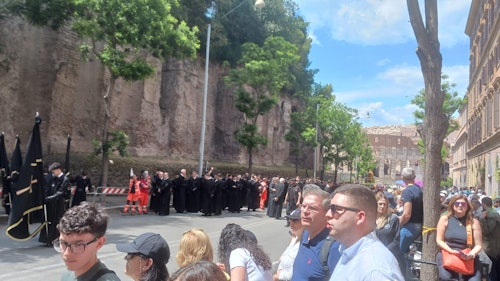 Directo | La Esperanza se encierra y se despide de Roma tras la Gran Procesión