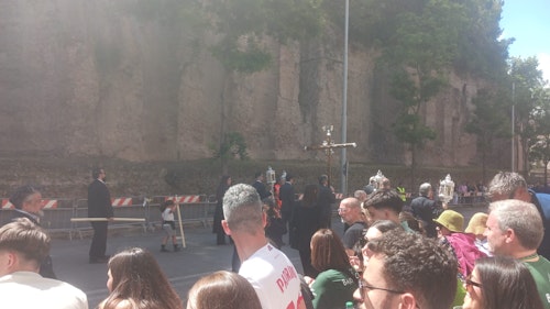 Directo | La Esperanza se encierra y se despide de Roma tras la Gran Procesión