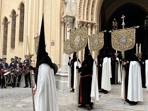 Directo | Traslados y procesiones del Sábado de Pasión en Málaga 2025