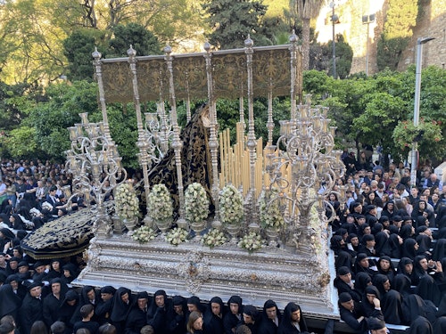 Directo | Servitas completa un Viernes Santo en todo su esplendor
