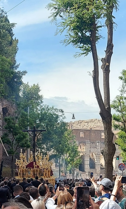 Directo | La Esperanza se encierra y se despide de Roma tras la Gran Procesión