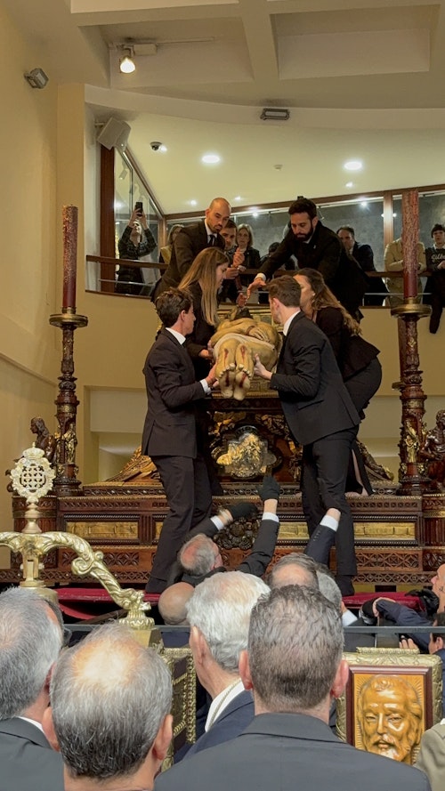 Directo | Traslados y procesiones del Sábado de Pasión en Málaga 2025