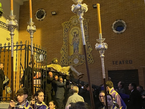 Directo | Traslados y procesiones de vísperas de la Semana Santa de Málaga 2025