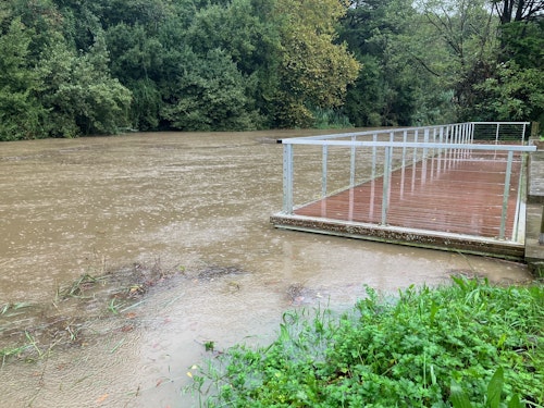 Gipuzkoa, en alerta naranja por lluvias: Inundaciones en Bidasoa y Errenteria y desbordamientos en Zumaia