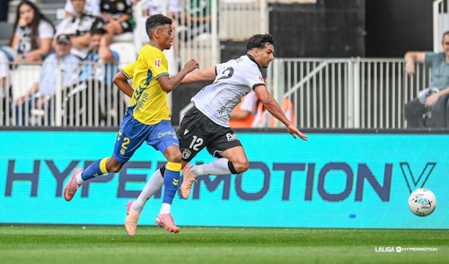 Las Palmas rasca un punto de El Plantío