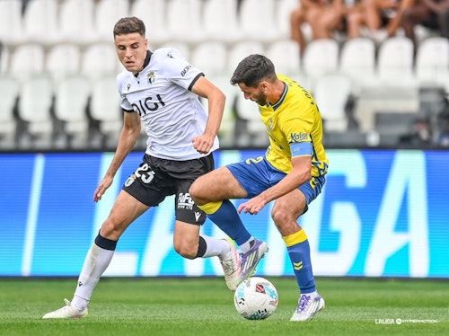 Las Palmas rasca un punto de El Plantío