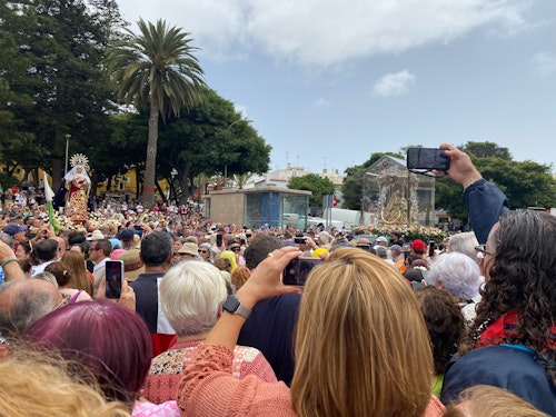 La Bajada de la Virgen del Pino: concluye el recorrido, la patrona ya está dentro de la catedral