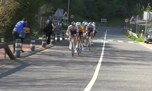 Alex Aranburu es descalificado y se queda sin triunfo de etapa en la Itzulia