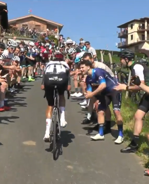 Alex Aranburu es descalificado y se queda sin triunfo de etapa en la Itzulia