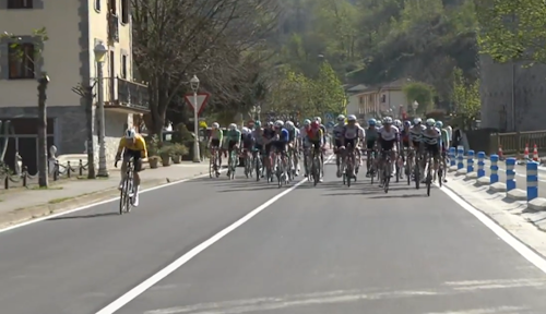 Alex Aranburu es descalificado y se queda sin triunfo de etapa en la Itzulia