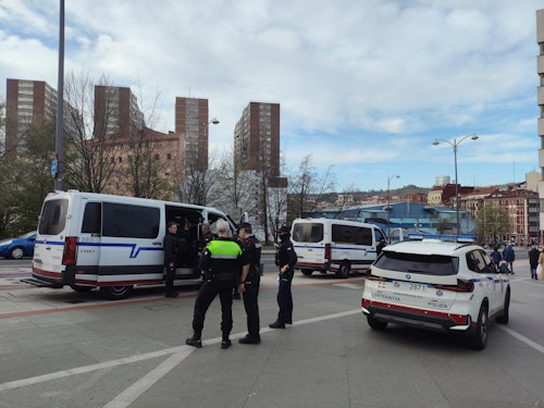 1.500 jóvenes recorren Bilbao en protesta por el desalojo del gaztetxe de Rekalde