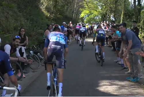 Alex Aranburu es descalificado y se queda sin triunfo de etapa en la Itzulia