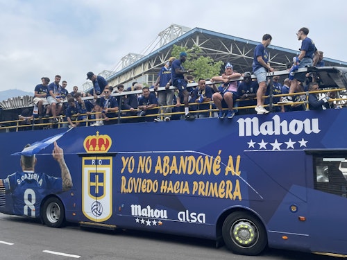 Así ha sido la gran fiesta por el ascenso del Real Oviedo a Primera División
