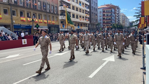 Directo: Gran desfile militar en Oviedo por el Día de las Fuerzas Armadas