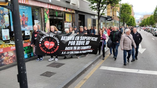 Manifestación contra la contaminación en Gijón: «Hay días que no se puede respirar»