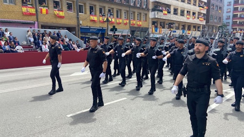 Directo: Gran desfile militar en Oviedo por el Día de las Fuerzas Armadas
