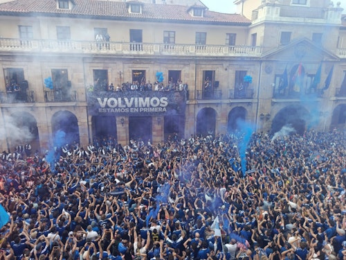 Así ha sido la gran fiesta por el ascenso del Real Oviedo a Primera División