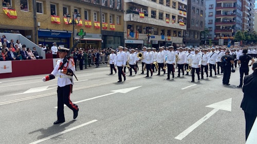 Directo: Gran desfile militar en Oviedo por el Día de las Fuerzas Armadas