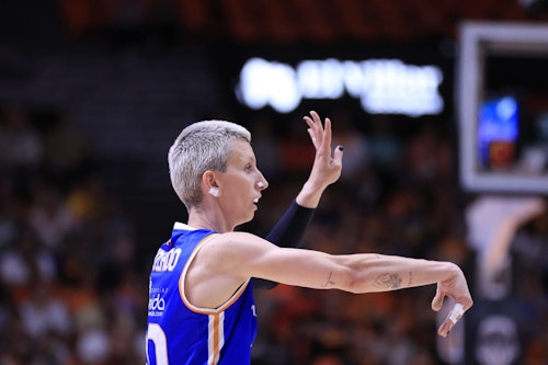 Así hemos narrado la igualada semifinal entre Avenida y Valencia Basket