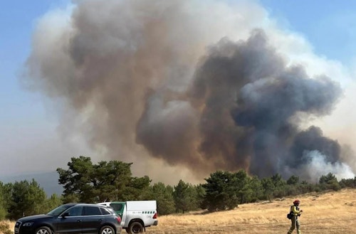 Incendio en La Alberca: vecinos desalojados, nivel 2 y más de 40 medios