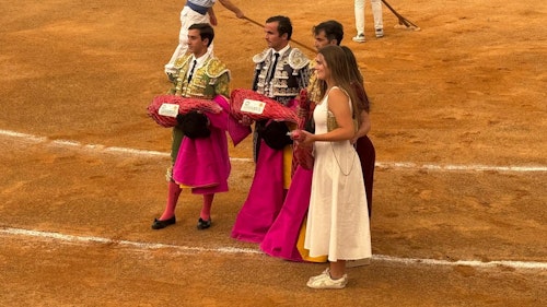 Damián Castaño e Ismael Martín, a hombros en Guijuelo