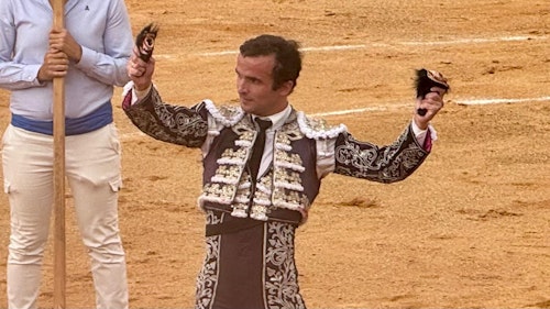 Damián Castaño e Ismael Martín, a hombros en Guijuelo