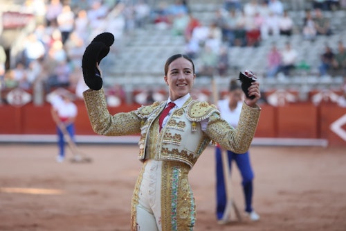 Así te hemos contado la histórica novillada que abrió la Feria Taurina