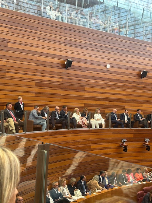 Mañueco, en las Cortes de Castilla y León: «No somos un ente en medio de la nada, somos España y es España la que está ardiendo»