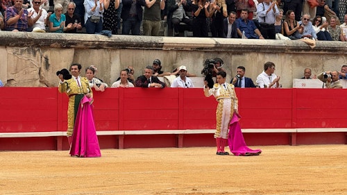En directo, Nimes: Marco Pérez conquista el anfiteatro en su alternativa