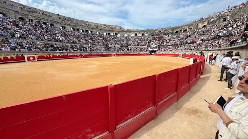 En directo, Nimes: Marco Pérez conquista el anfiteatro en su alternativa