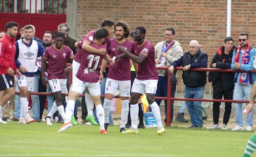 Así te hemos contado la victoria del Salamanca UDS frente a la SD Ponferradina B (3-0)