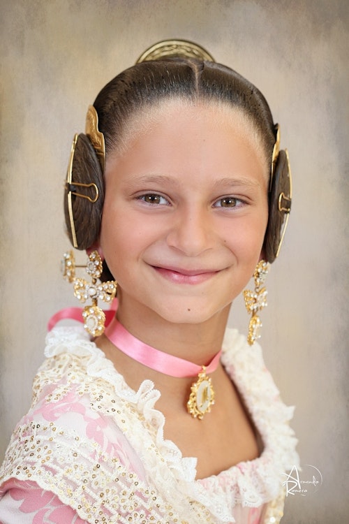 Así hemos contado la llamada a las falleras mayores de Valencia 2026: Carmen Prades y Marta Mercader