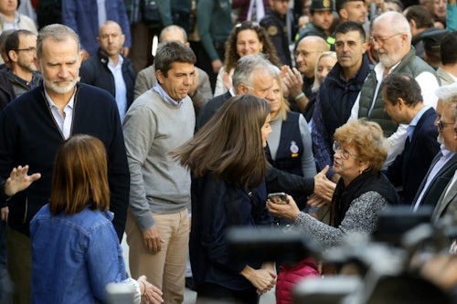 Así hemos contado la visita de los Reyes Felipe y Letizia a la zona cero de la DANA