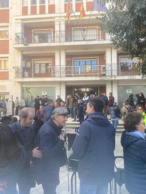 Así hemos contado la visita de los Reyes Felipe y Letizia a la zona cero de la DANA