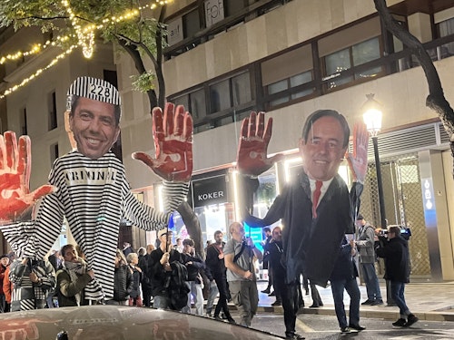 Las víctimas exigen que Mazón entregue el acta de diputado