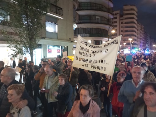 Así hemos contado la manifestación en Valencia contra la gestión de Educación tras la DANA