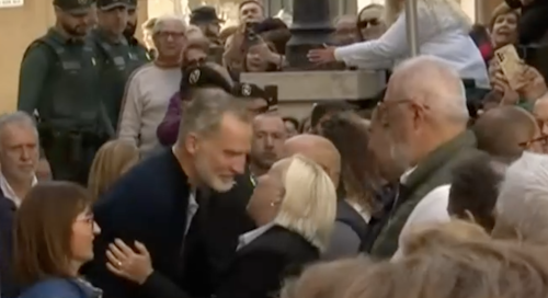 Así hemos contado la visita de los Reyes Felipe y Letizia a la zona cero de la DANA