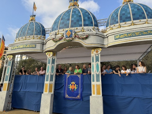 DIRECTO | La Batalla de Flores pone el broche de oro a la Feria de Julio de Valencia