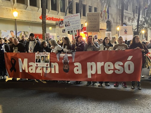 Las víctimas exigen que Mazón entregue el acta de diputado