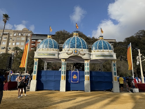 DIRECTO | La Batalla de Flores pone el broche de oro a la Feria de Julio de Valencia