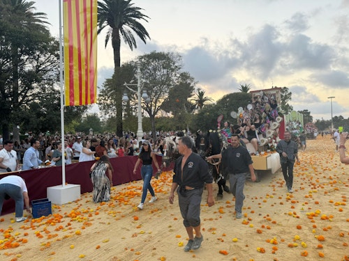 DIRECTO | La Batalla de Flores pone el broche de oro a la Feria de Julio de Valencia