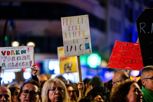 Así hemos contado la manifestación en Valencia contra la gestión de Educación tras la DANA