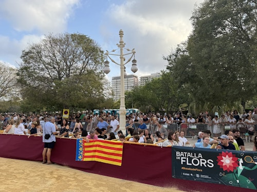 DIRECTO | La Batalla de Flores pone el broche de oro a la Feria de Julio de Valencia