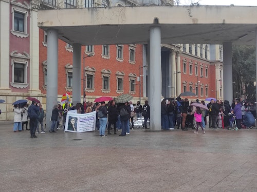 La lluvia no frena la reivindicación feminista en Murcia: «La lucha es diaria»